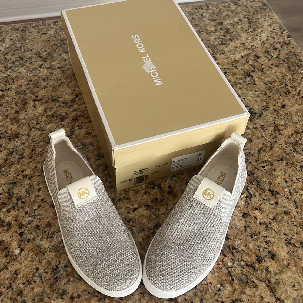 New Michael Kors Juno slip on sneaker (champagne) - Picture 8 of 14